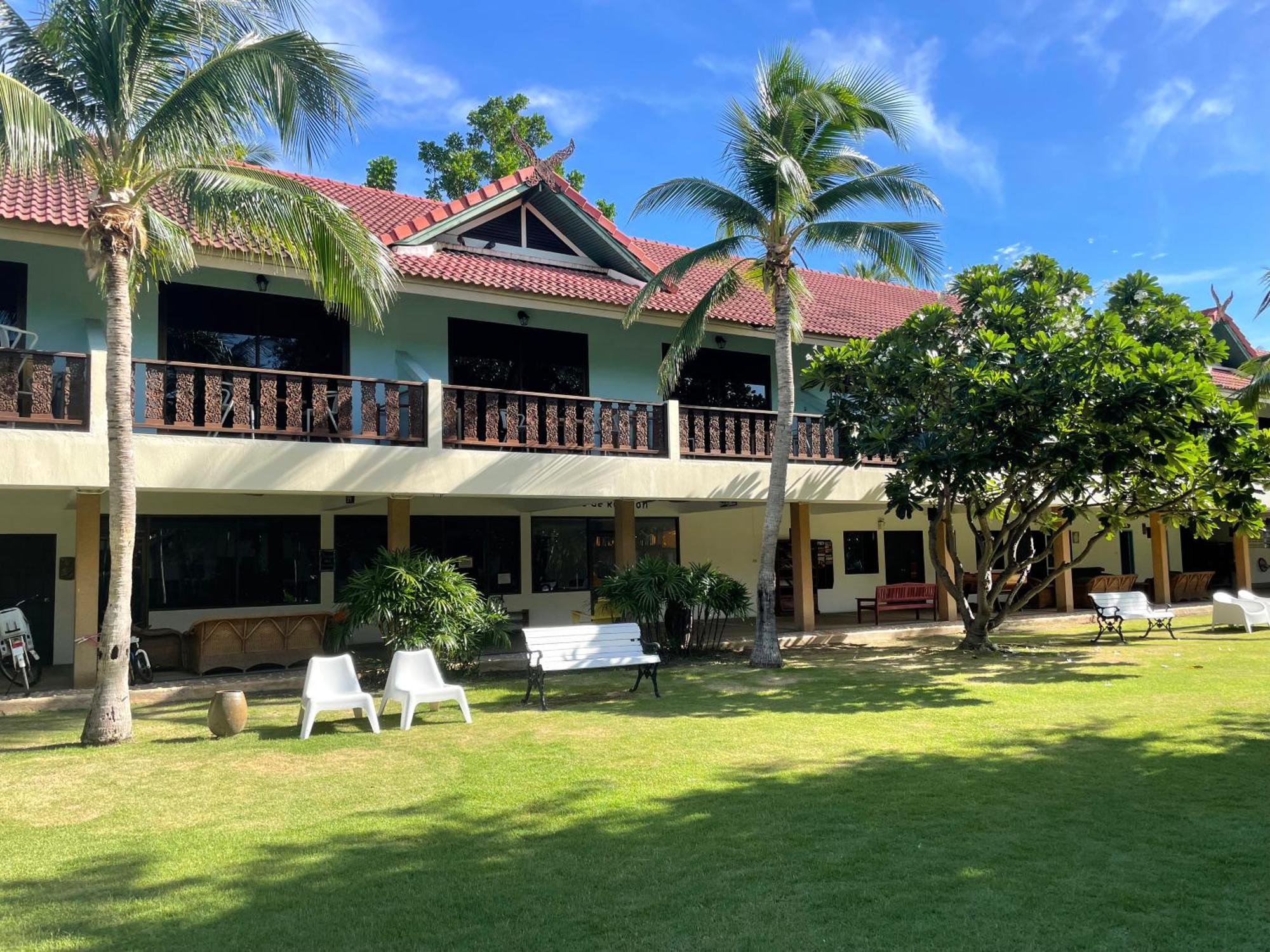 Dolphin Bay Beach Resort Sam Roi Yot Eksteriør billede