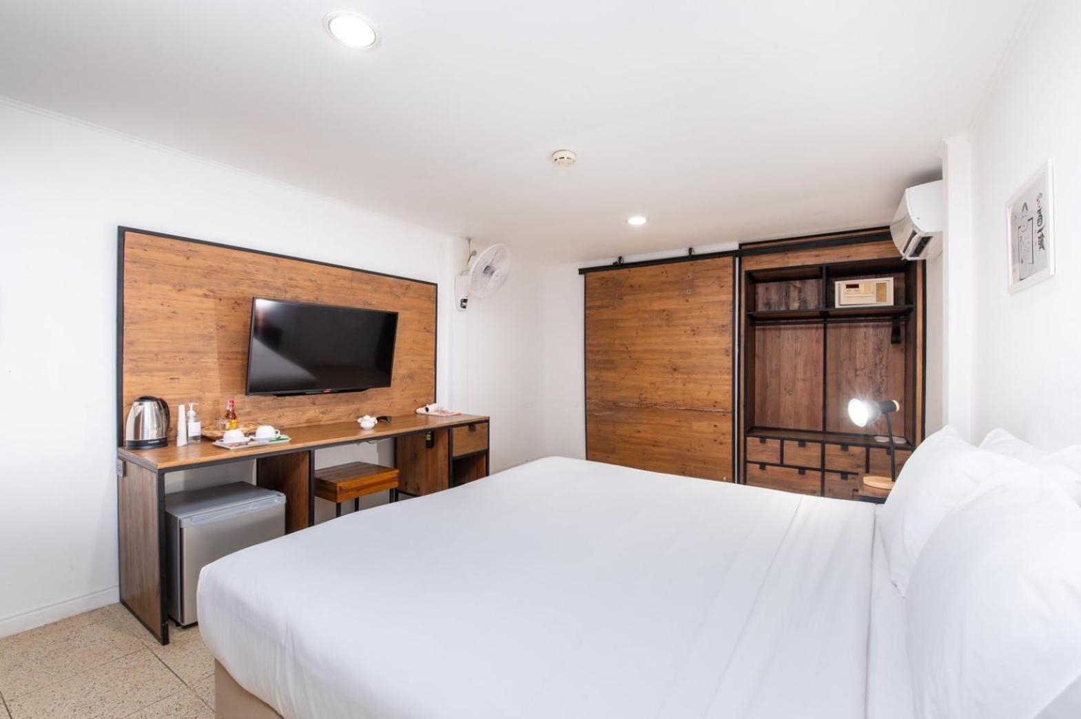 Dolphin Bay Beach Resort Sam Roi Yot Eksteriør billede