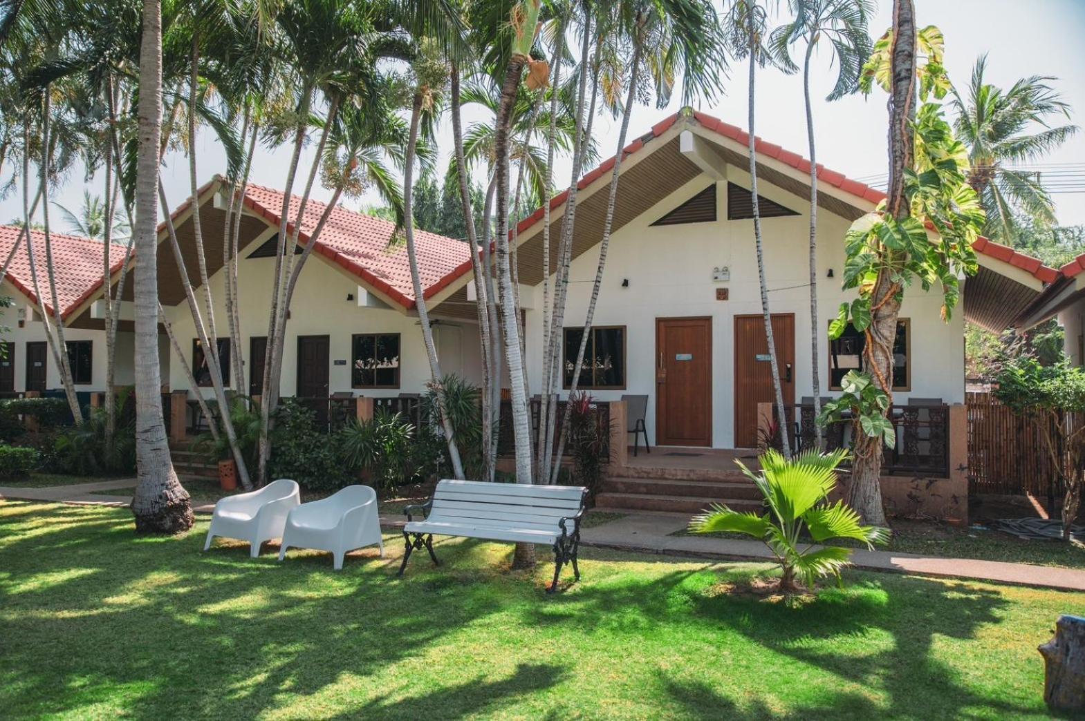 Dolphin Bay Beach Resort Sam Roi Yot Eksteriør billede